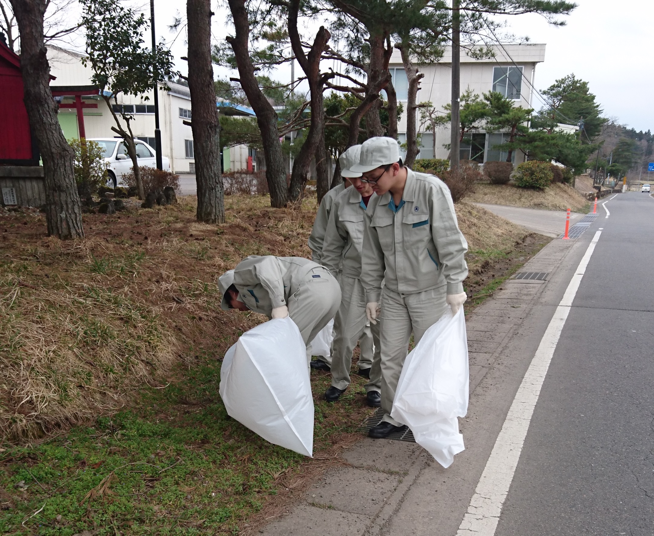 近隣５S活動を行いました（本社工場）